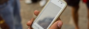 FBI backtracks on cell phone trackers