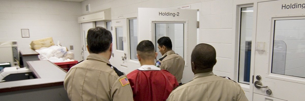 While deportation rates drop, the number of people held at detention centers steadily rises