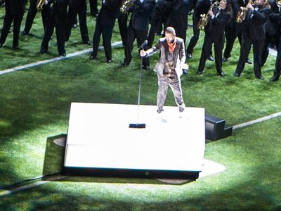 Light sampling of Super Bowl XLII FCC complaints show people mostly outraged by outages, ticked off by Justin Timberlake