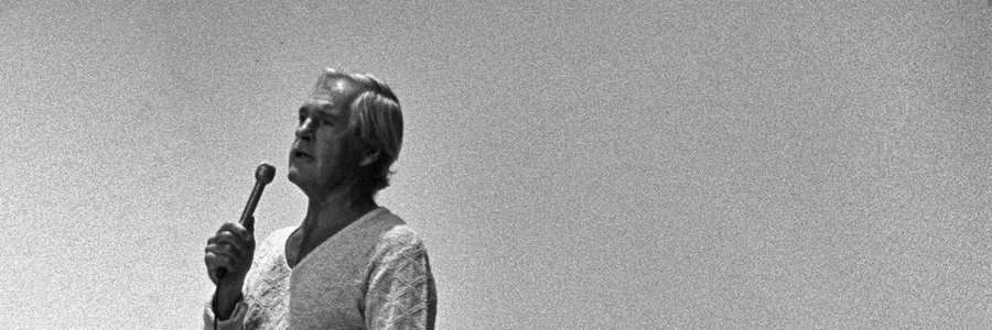 While escaping from prison, Timothy Leary took time to troll Ronald Reagan