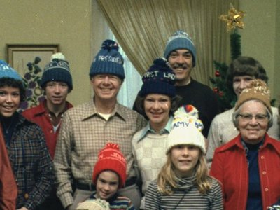 The CIA's declassified holiday safety tips