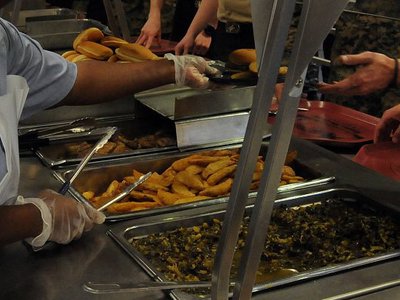 DIA cafeteria complaints lend credence to former deputy director’s "bad food" excuse