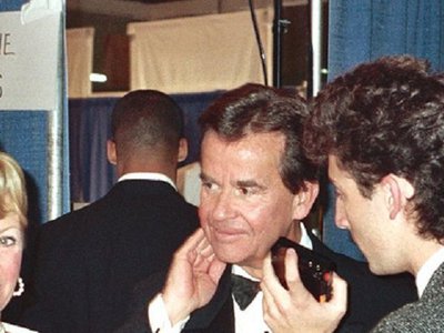 Death threat to Dick Clark leads the FBI on a real-life "Twin Peaks" investigation in White Bear Lake, Minnesota