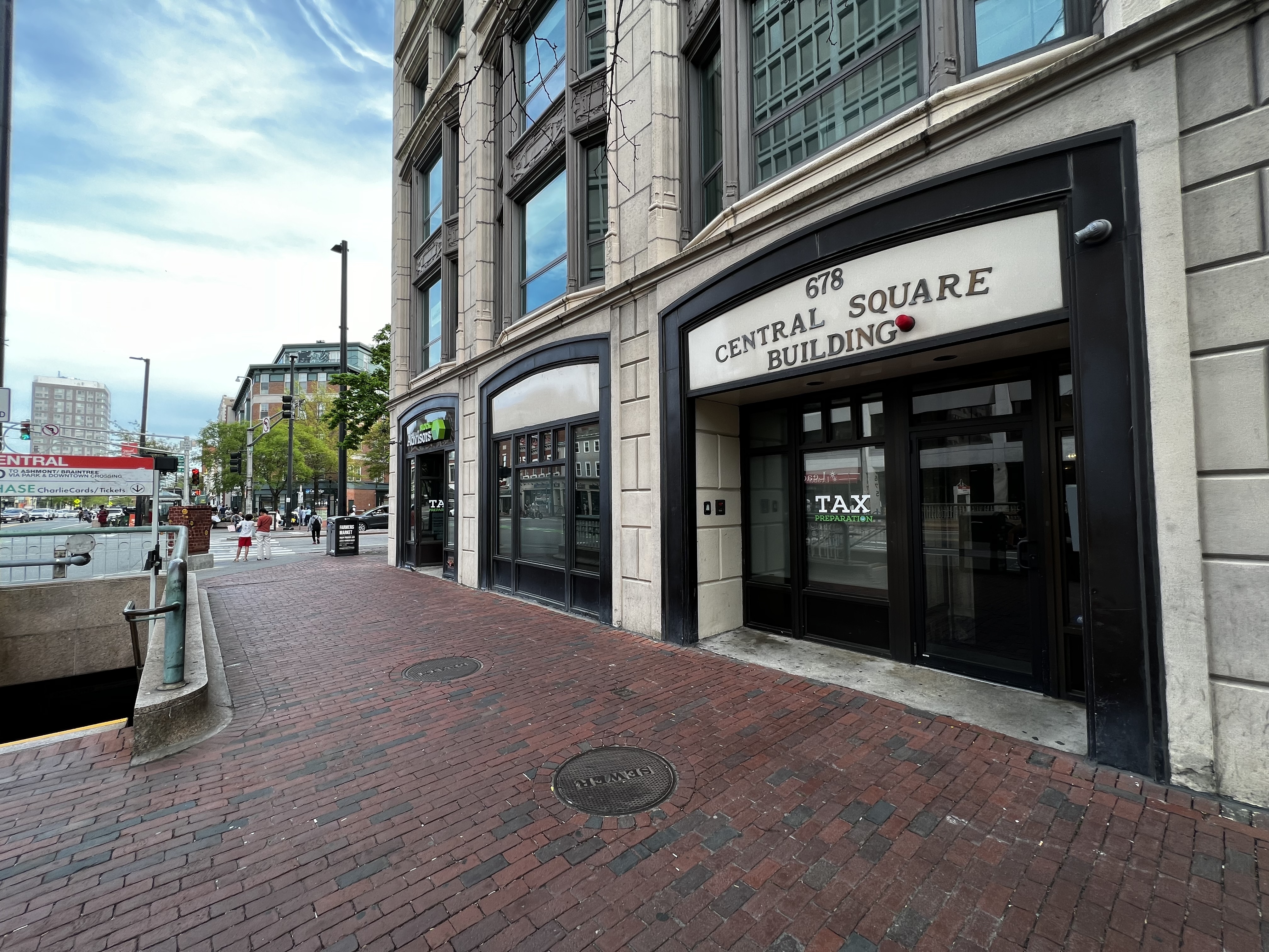 The exterior of 678 Massachusetts Avenue in Cambridge’s Central Square, the building that housed Orhan Gündüz